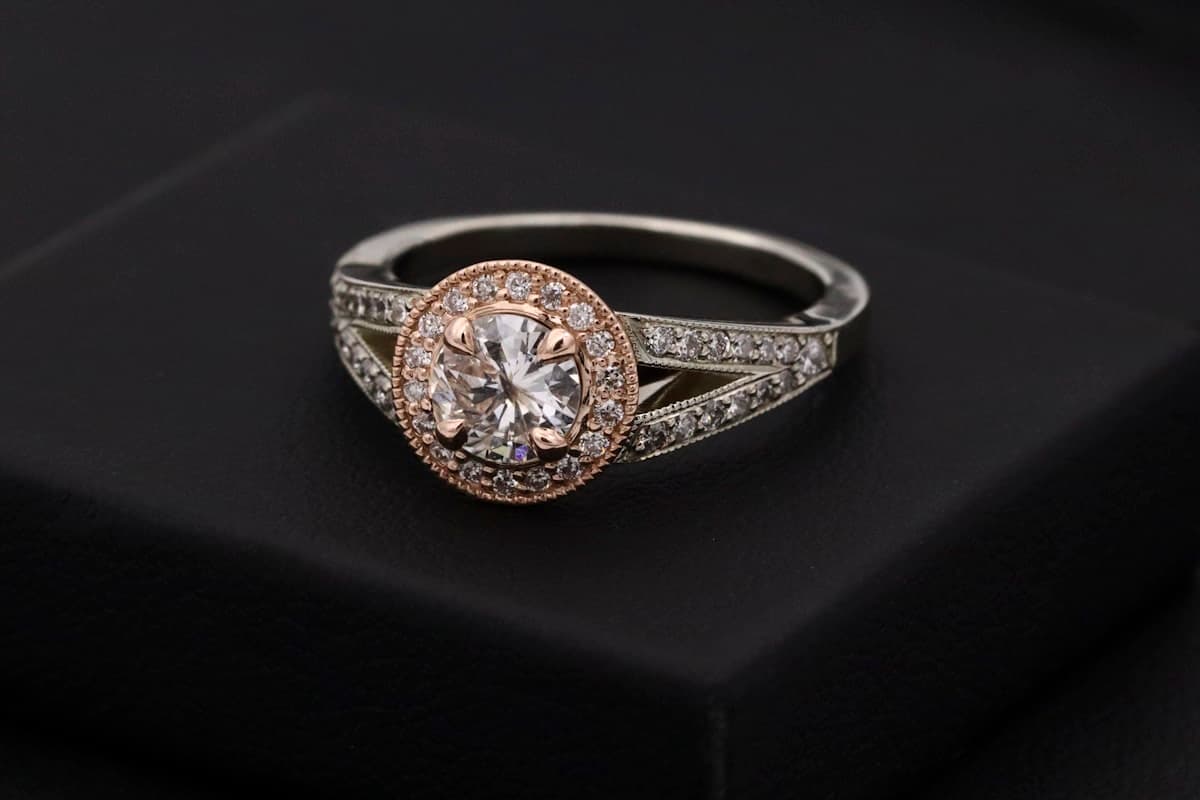 Anggrek Diamond