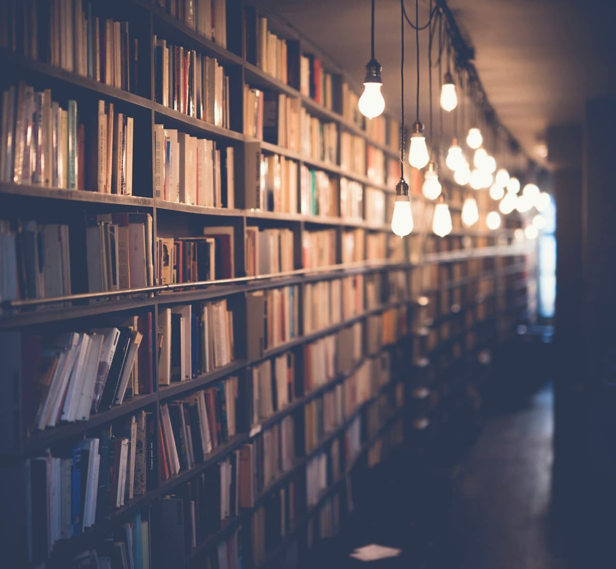 Tonggak Books