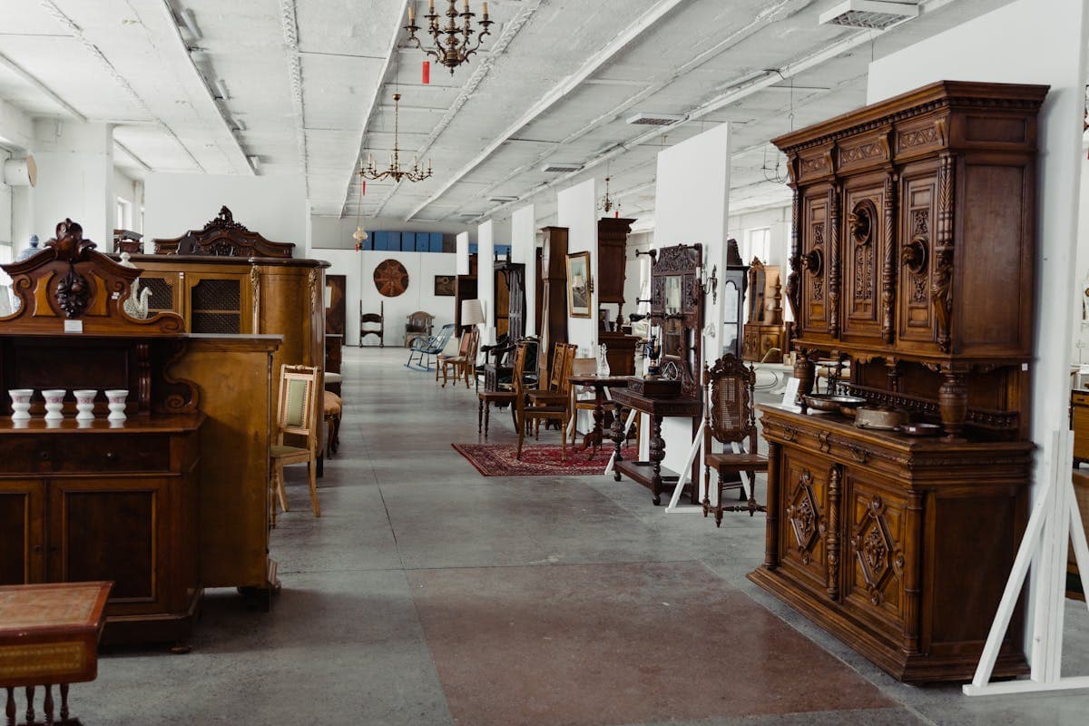 Showroom Curation